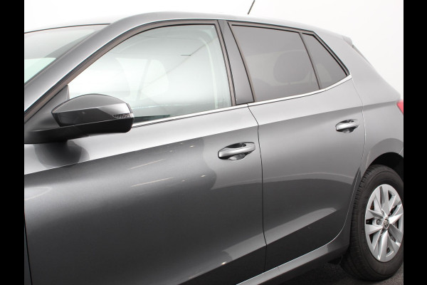 Škoda Fabia 1.0 TSI 110pk Automaat Selection Climate control | Adaptieve cruise control | Lane assist | Parkeersensoren achter | Stuurverwarming | Stoel verwarming | Apple Carplay/ Android Auto