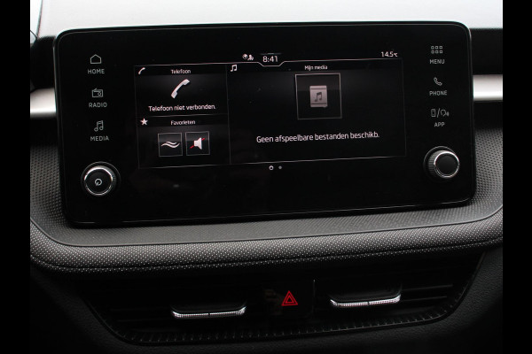 Škoda Fabia 1.0 TSI 110pk Automaat Selection Climate control | Adaptieve cruise control | Lane assist | Parkeersensoren achter | Stuurverwarming | Stoel verwarming | Apple Carplay/ Android Auto