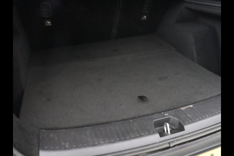 Aiways U5 63 kWh Premium | Panoramadak | Leder | Stoelverwarming | Adaptive cruise | Carplay | 360 camera | Full LED | Keyless