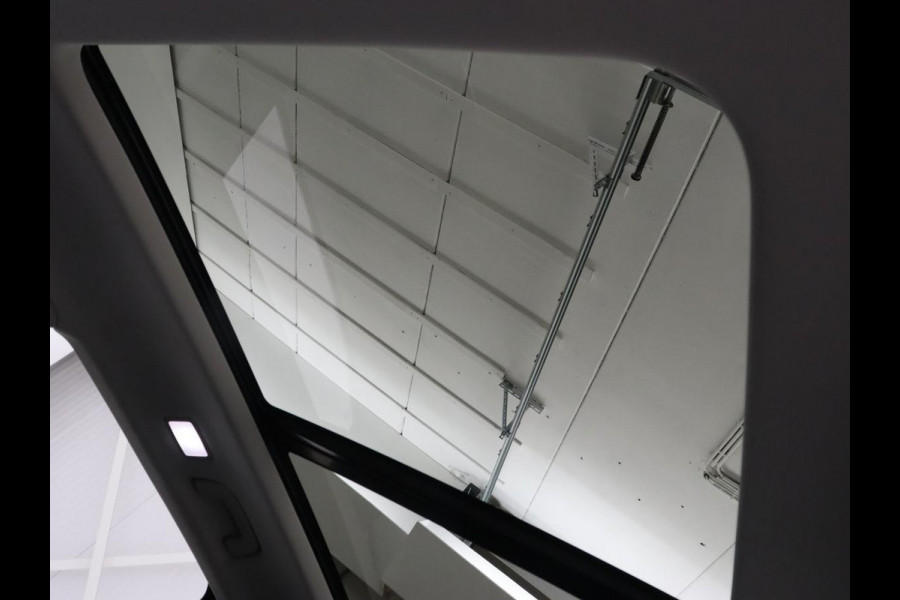 Aiways U5 63 kWh Premium | Panoramadak | Leder | Stoelverwarming | Adaptive cruise | Carplay | 360 camera | Full LED | Keyless