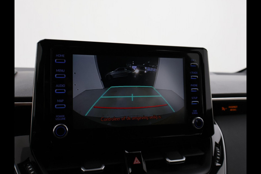 Toyota Corolla 1.8 HYBRID FIRST EDITION *BTW* + ADAPTIVE CRUISE / 17 INCH / LED / NAVIGATIE