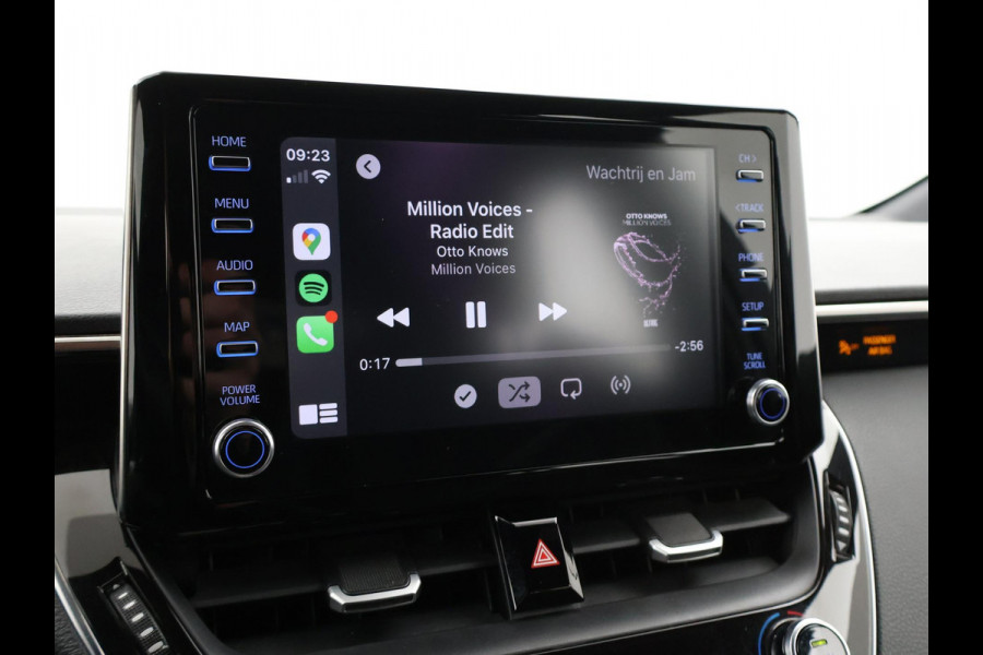 Toyota Corolla 1.8 HYBRID FIRST EDITION *BTW* + ADAPTIVE CRUISE / 17 INCH / LED / NAVIGATIE