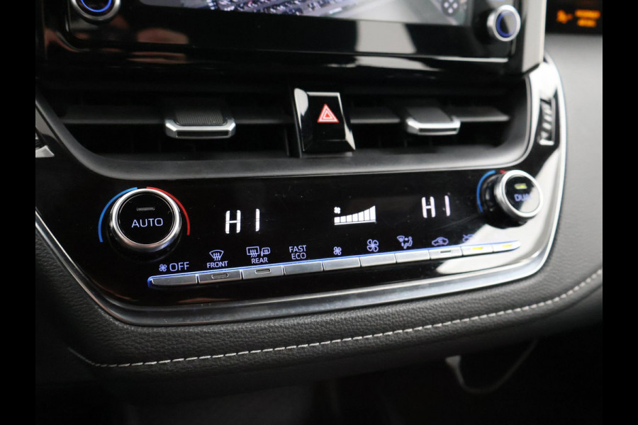 Toyota Corolla 1.8 HYBRID FIRST EDITION *BTW* + ADAPTIVE CRUISE / 17 INCH / LED / NAVIGATIE