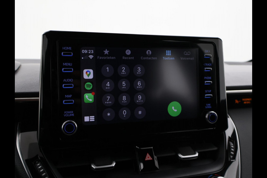 Toyota Corolla 1.8 HYBRID FIRST EDITION *BTW* + ADAPTIVE CRUISE / 17 INCH / LED / NAVIGATIE