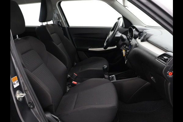 Suzuki Swift 1.2 COMFORT SMART HYBRID + ADAPTIVE CRUISE / LED / AIRCO
