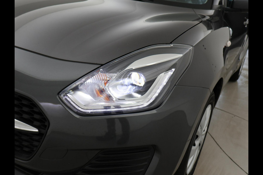 Suzuki Swift 1.2 COMFORT SMART HYBRID + ADAPTIVE CRUISE / LED / AIRCO