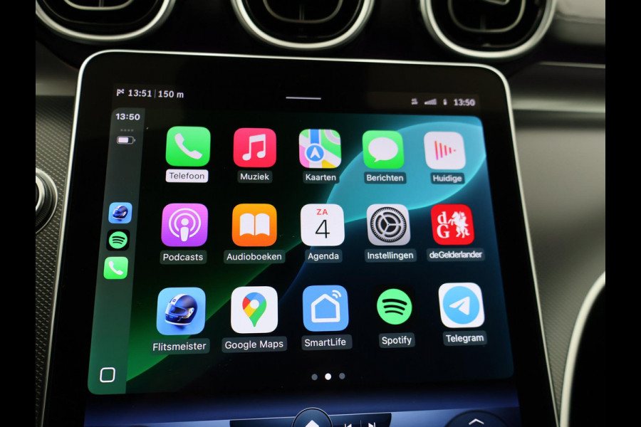 Mercedes-Benz C-Klasse 180 AMG LINE SEDAN + SFEERVERLICHTING | CAMERA | STOELVERW.