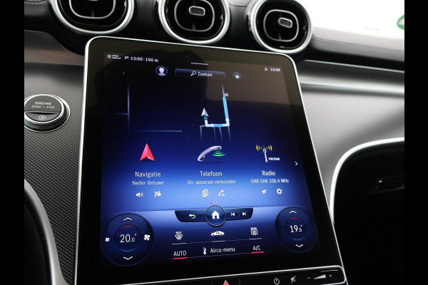 Mercedes-Benz C-Klasse 180 AMG LINE SEDAN + SFEERVERLICHTING | CAMERA | STOELVERW.