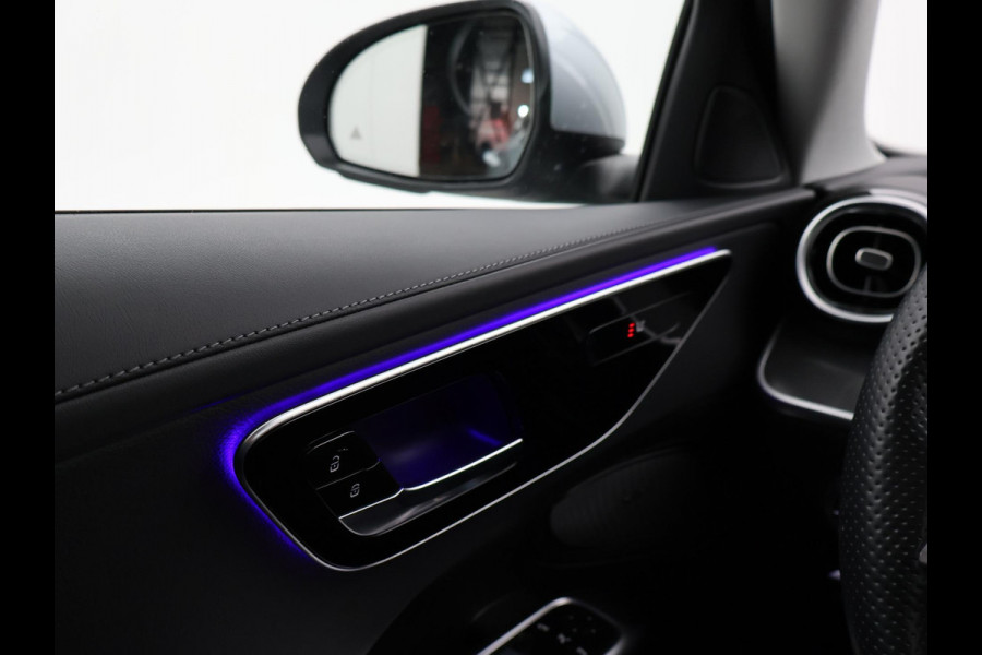 Mercedes-Benz C-Klasse 180 AMG LINE SEDAN + SFEERVERLICHTING | CAMERA | STOELVERW.