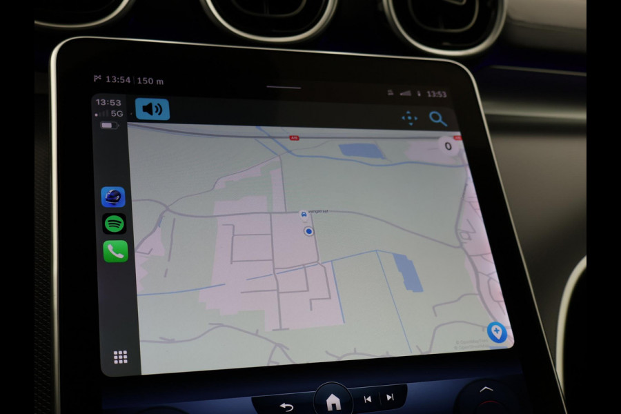 Mercedes-Benz C-Klasse 180 AMG LINE SEDAN + SFEERVERLICHTING | CAMERA | STOELVERW.