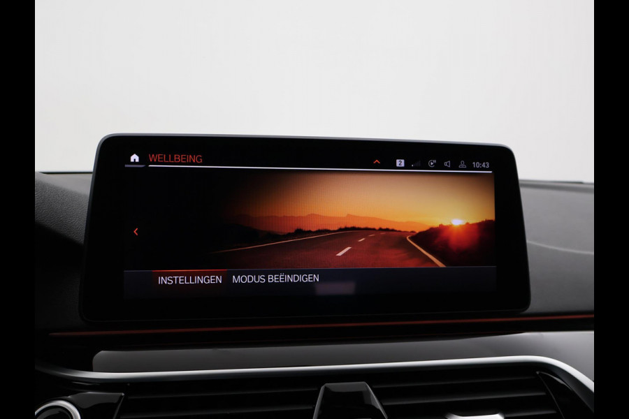 BMW 5 Serie 540i M-SPORT 3.0I 333 PK SEDAN + NAPPA LEDER / LASER LED / HEAD-UP / SCHUIFDAK