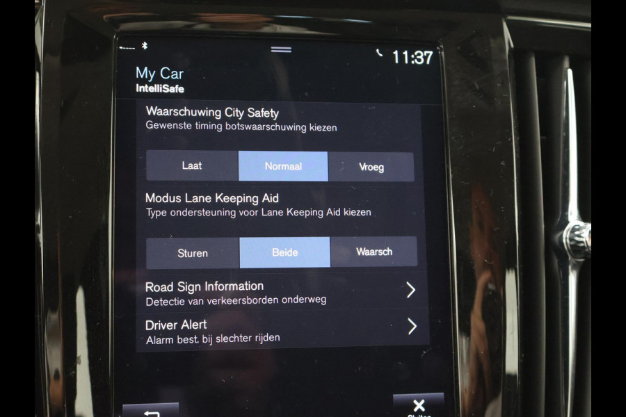 Volvo V90 2.0 T4 190 PK AUT. + WEGKL. TREKHAAK / ADAPTIVE CRUISE / STOELVERW. V+A / LED