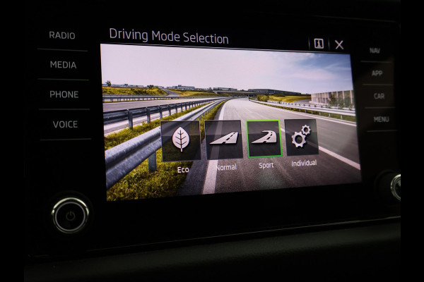 Škoda Kodiaq 1.5 TSI 150 PK DSG AUT. STEEL GREY + APPLE CARPLAY | VIRTUAL COCKPIT | LED | ADAPTIVE CRUISE CONTROL