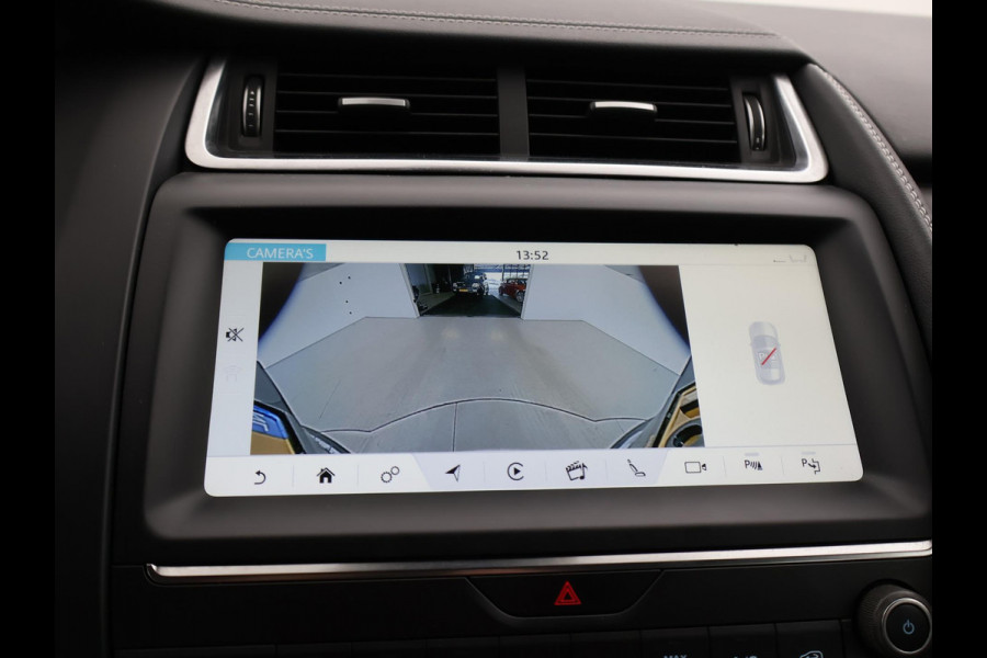 Jaguar E-Pace 2.0 TURBO P250 AWD R-DYNAMIC SE + PANORAMA / LEDER / CAMERA