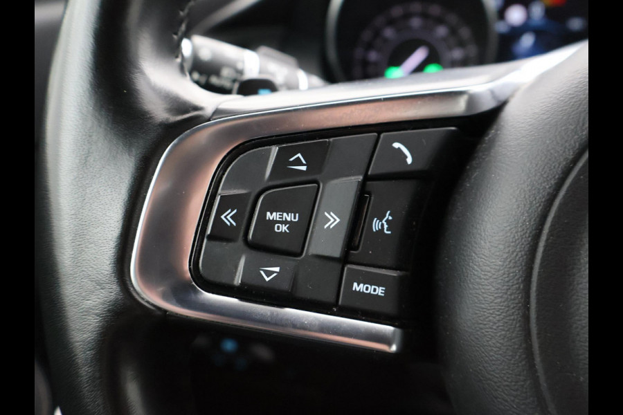 Jaguar E-Pace 2.0 TURBO P250 AWD R-DYNAMIC SE + PANORAMA / LEDER / CAMERA