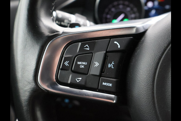 Jaguar E-Pace 2.0 TURBO P250 AWD R-DYNAMIC SE + PANORAMA / LEDER / CAMERA