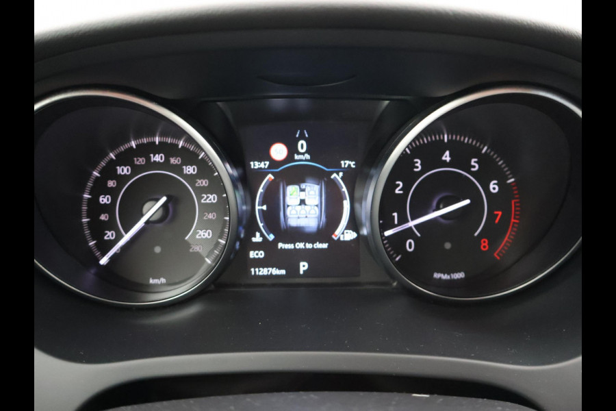 Jaguar E-Pace 2.0 TURBO P250 AWD R-DYNAMIC SE + PANORAMA / LEDER / CAMERA