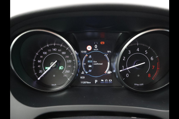 Jaguar E-Pace 2.0 TURBO P250 AWD R-DYNAMIC SE + PANORAMA / LEDER / CAMERA