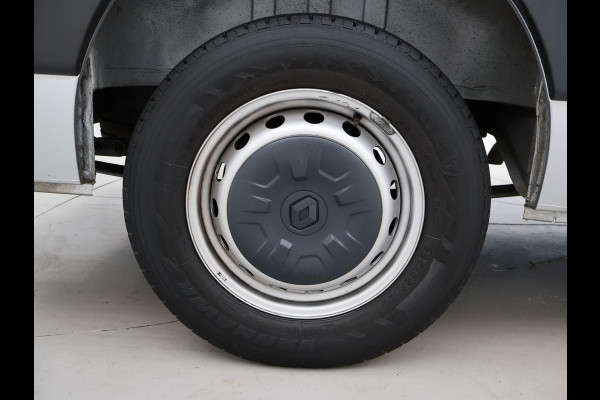 Renault Master 2.3 dCi 135 PK L1H1 WORK EDITION + CAMERA / TREKHAAK / NAVIGATIE / CLIMATE / CRUISE / DAB+