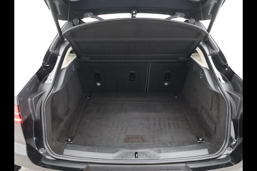 Jaguar I-PACE EV400 SE *INCL BTW* + MERIDIAN / STUURVERW. / LEDER / APPLE CARPLAY / 360 CAMERA