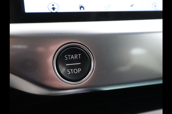 Jaguar I-PACE EV400 SE *INCL BTW* + MERIDIAN / STUURVERW. / LEDER / APPLE CARPLAY / 360 CAMERA