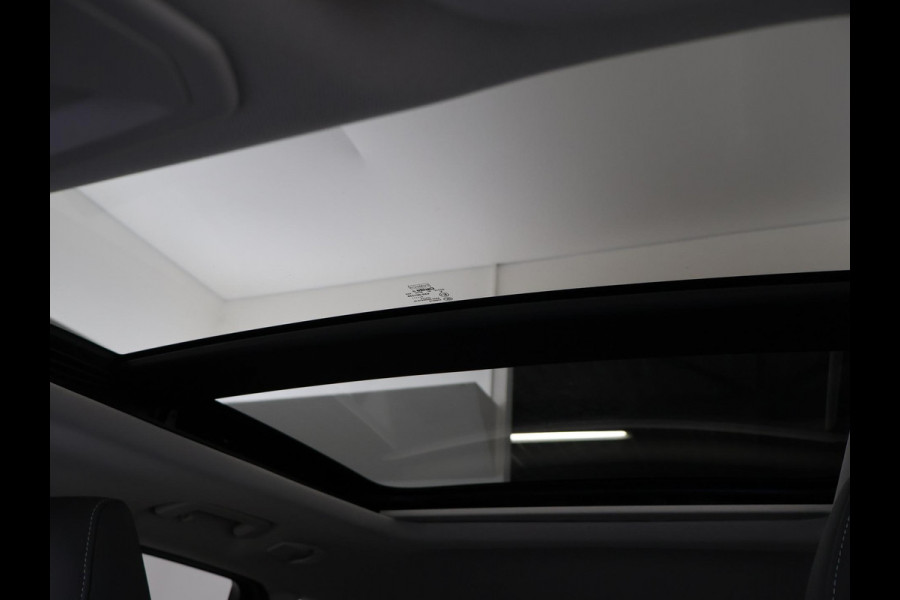 Ford Kuga 1.5 182 PK AWD AUT. + PANORAMA | CAMERA | CARPLAY | STOELVERW. | XENON | CRUISE CONTROL