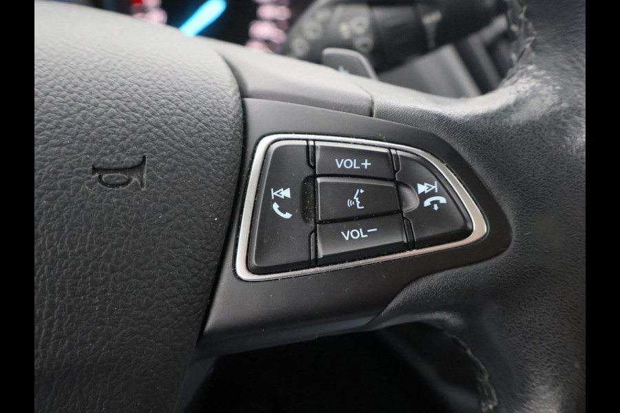 Ford Kuga 1.5 182 PK AWD AUT. + PANORAMA | CAMERA | CARPLAY | STOELVERW. | XENON | CRUISE CONTROL