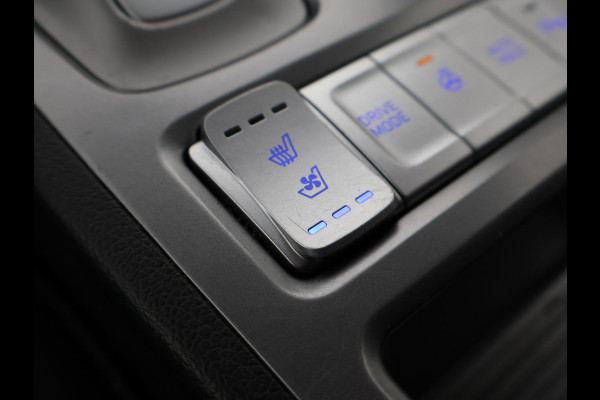 Hyundai Kona EV PREMIUM 64 kWh + SCHUIFDAK | KRELL AUDIO | STOELVENTILATIE | HEAD-UP | LEDER | ADAPTIVE CRUISE