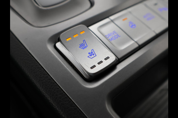 Hyundai Kona EV PREMIUM 64 kWh + SCHUIFDAK | KRELL AUDIO | STOELVENTILATIE | HEAD-UP | LEDER | ADAPTIVE CRUISE