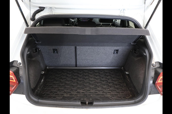 Volkswagen Polo 1.0 TSI 95 PK R-LINE HIGHLINE + ADAPTIVE CRUISE | BEATS AUDIO | APPLE CARPLAY | CLIMATE CONTROL