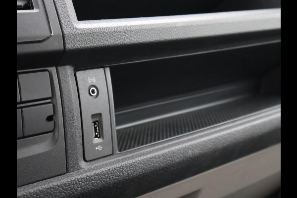 Volkswagen Transporter 2.0 TDI 150 PK DSG AUT. + APPLE CARPLAY / NAVIGATIE / DAB+