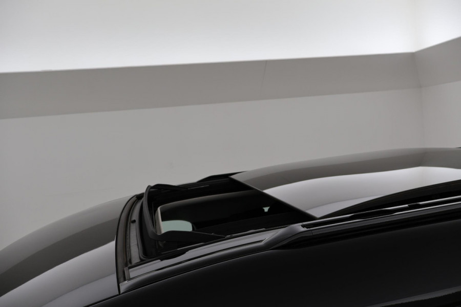 Land Rover Defender 2.0 D240 110 GRIJS KENTEKEN + PANORAMADAK | 360 CAMERA | WEGKL. TREKHAAK | MERIDIAN | LUCHTVERING