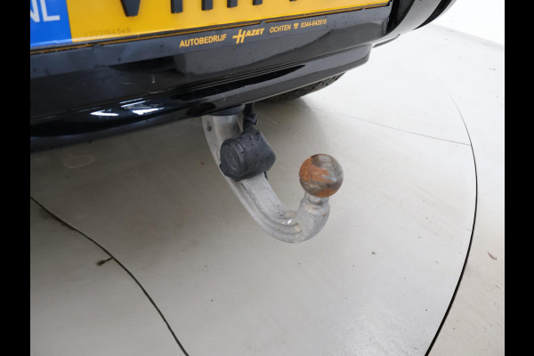 Land Rover Defender 2.0 D240 110 GRIJS KENTEKEN + PANORAMADAK | 360 CAMERA | WEGKL. TREKHAAK | MERIDIAN | LUCHTVERING