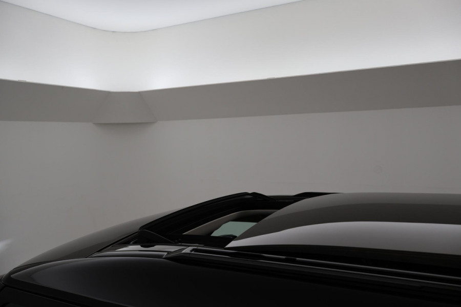 Land Rover Defender 2.0 D240 110 GRIJS KENTEKEN + PANORAMADAK | 360 CAMERA | WEGKL. TREKHAAK | MERIDIAN | LUCHTVERING