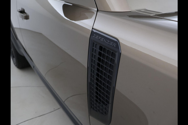 Land Rover Defender 2.0 D240 110 GRIJS KENTEKEN + PANORAMADAK | 360 CAMERA | WEGKL. TREKHAAK | MERIDIAN | LUCHTVERING