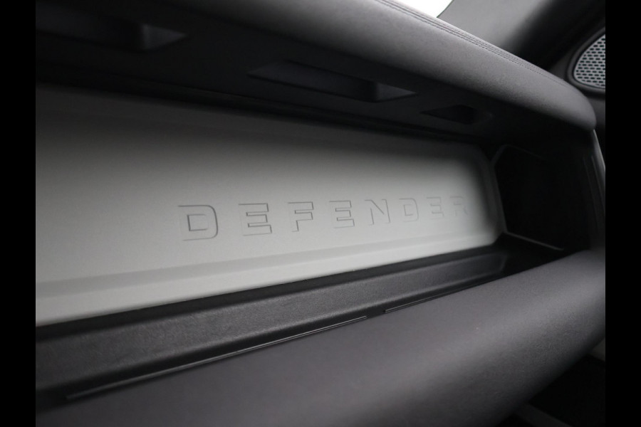 Land Rover Defender 2.0 D240 110 GRIJS KENTEKEN + PANORAMADAK | 360 CAMERA | WEGKL. TREKHAAK | MERIDIAN | LUCHTVERING