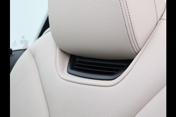 BMW 4 Serie Cabrio 420i M-SPORT + NEKVERWARMING | HEAD-UP | DAB | HARMAN/KARDON | MEMORY | CAMERA | SPORTSTOELEN