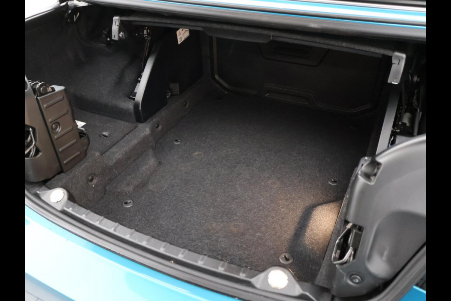 BMW 4 Serie Cabrio 420i M-SPORT + NEKVERWARMING | HEAD-UP | DAB | HARMAN/KARDON | MEMORY | CAMERA | SPORTSTOELEN