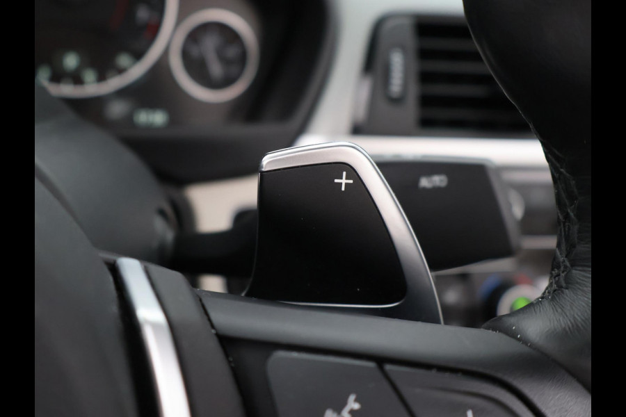 BMW 4 Serie Cabrio 420i M-SPORT + NEKVERWARMING | HEAD-UP | DAB | HARMAN/KARDON | MEMORY | CAMERA | SPORTSTOELEN