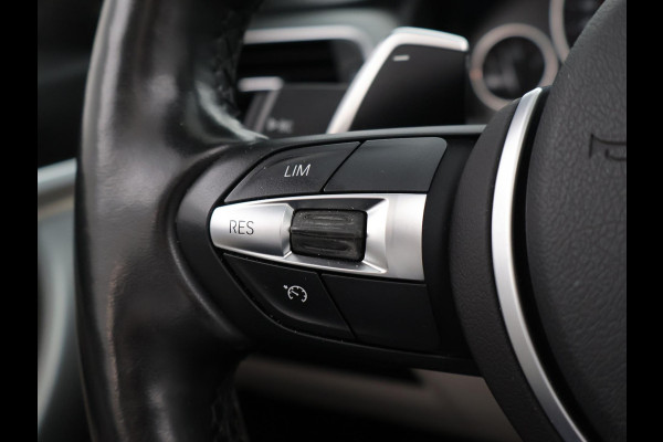 BMW 4 Serie Cabrio 420i M-SPORT + NEKVERWARMING | HEAD-UP | DAB | HARMAN/KARDON | MEMORY | CAMERA | SPORTSTOELEN