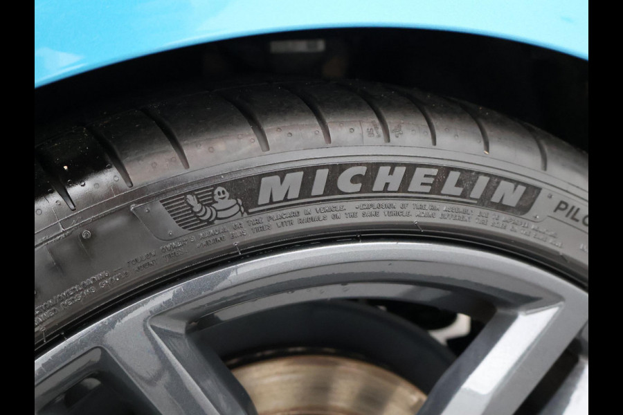 BMW 4 Serie Cabrio 420i M-SPORT + NEKVERWARMING | HEAD-UP | DAB | HARMAN/KARDON | MEMORY | CAMERA | SPORTSTOELEN