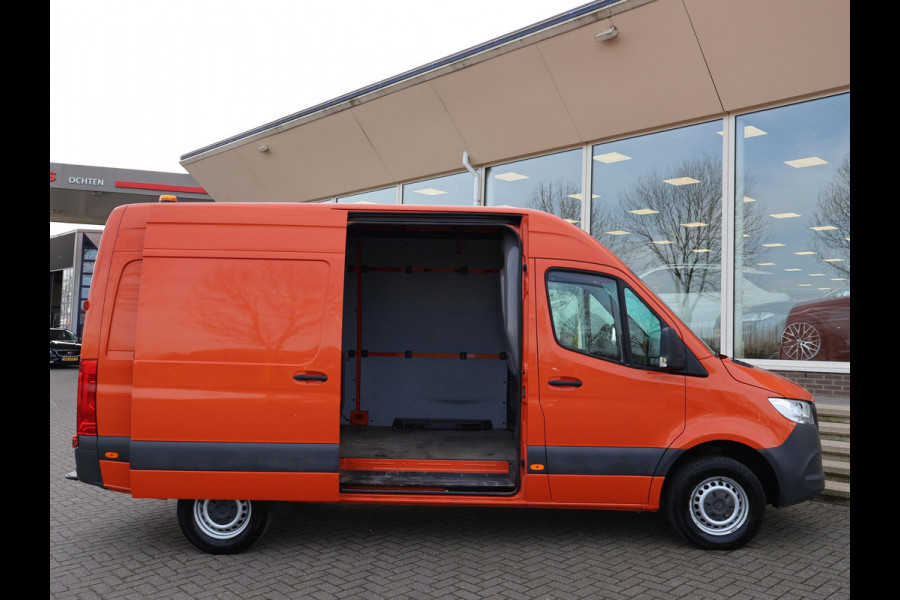 Mercedes-Benz Sprinter 316 2.2 CDI 163 PK L2H2 + 3500 KG TREKHAAK | APPLE CARPLAY | STANDKACHEL | CAMERA