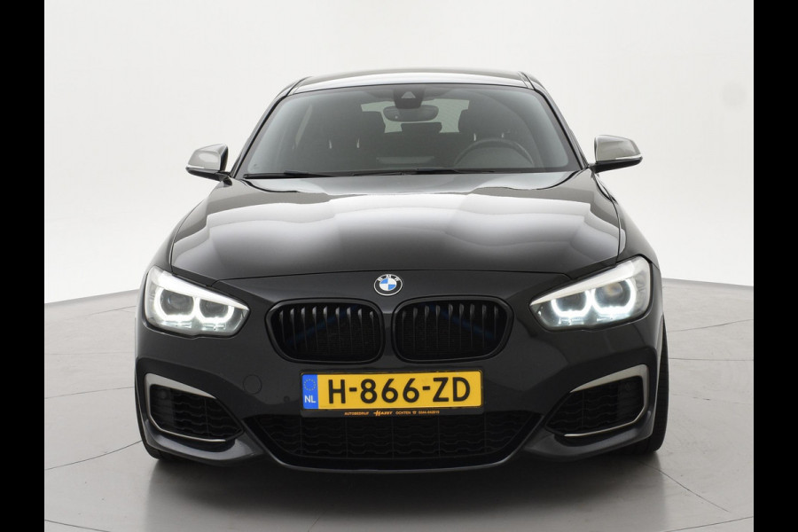 BMW 1-serie M140i 340 PK M-SPORT AUT8 + HARMAN/KARDON | 19 INCH | SPORTUITLAAT | CAMERA | STOELVERWARMING