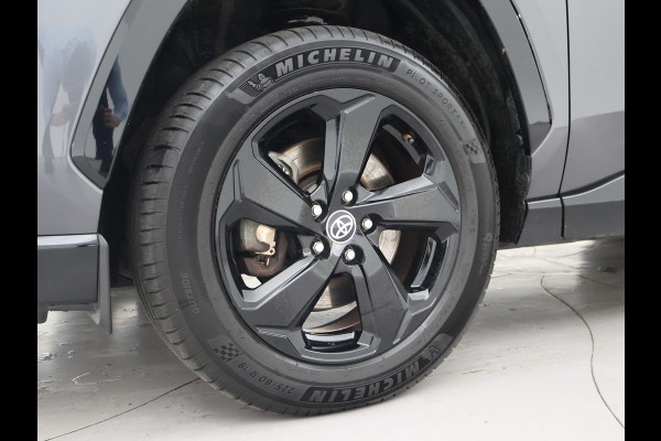 Toyota RAV4 2.5 HYBRID AWD BI-TONE + TREKHAAK | CARPLAY | CAMERA | STUUR/STOELVERWARMING
