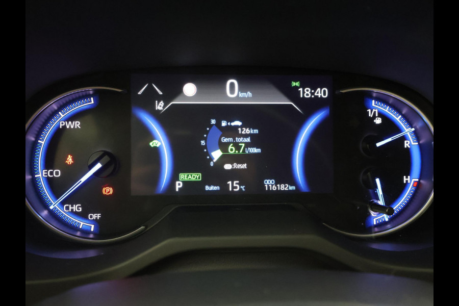 Toyota RAV4 2.5 HYBRID AWD BI-TONE + TREKHAAK | CARPLAY | CAMERA | STUUR/STOELVERWARMING