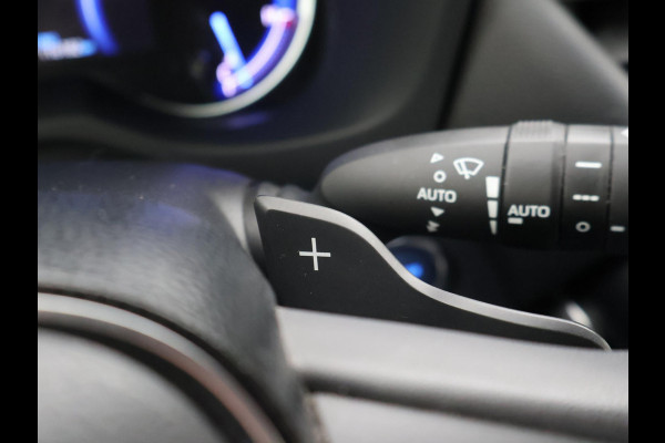 Toyota RAV4 2.5 HYBRID AWD BI-TONE + TREKHAAK | CARPLAY | CAMERA | STUUR/STOELVERWARMING
