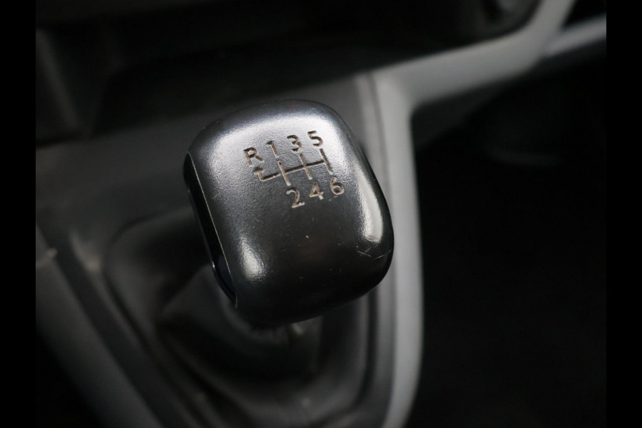 Toyota ProAce Worker 2.0 D-4D LONG NAVIGATOR + TREKHAAK / IMPERIAAL / NAVIGATIE / CRUISE CONTROL