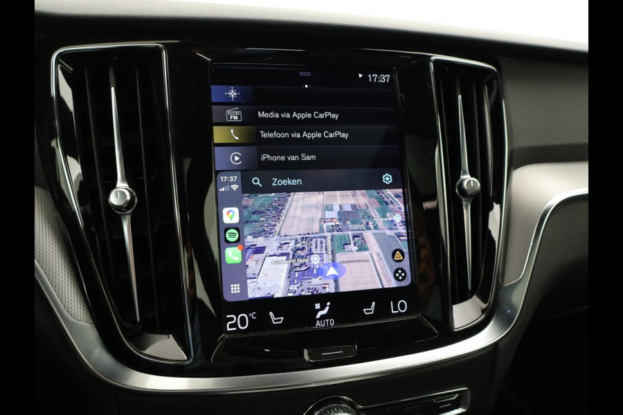 Volvo V60 2.0 T4 190 PK R-DESIGN + PANORAMADAK | WEGKL. TREKHAAK | STUURVERW. | ADAPTIVE CRUISE CONTROL