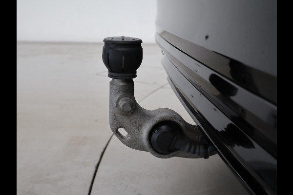 Volvo V60 2.0 T4 190 PK R-DESIGN + PANORAMADAK | WEGKL. TREKHAAK | STUURVERW. | ADAPTIVE CRUISE CONTROL