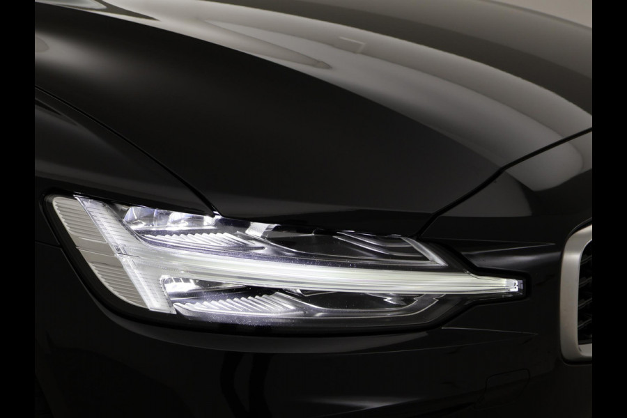 Volvo V60 2.0 T4 190 PK R-DESIGN + PANORAMADAK | WEGKL. TREKHAAK | STUURVERW. | ADAPTIVE CRUISE CONTROL